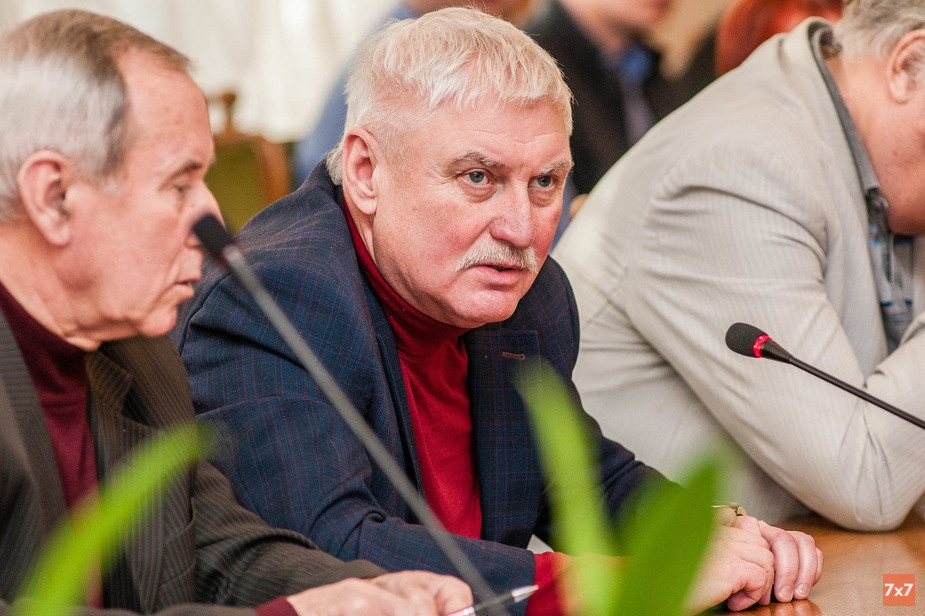 Председатель городской общественной палаты Александр Баканов