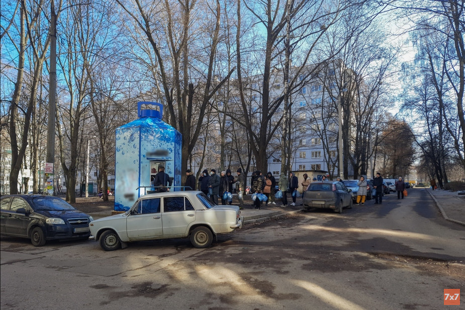 Очередь за водой в Харькове 24 февраля