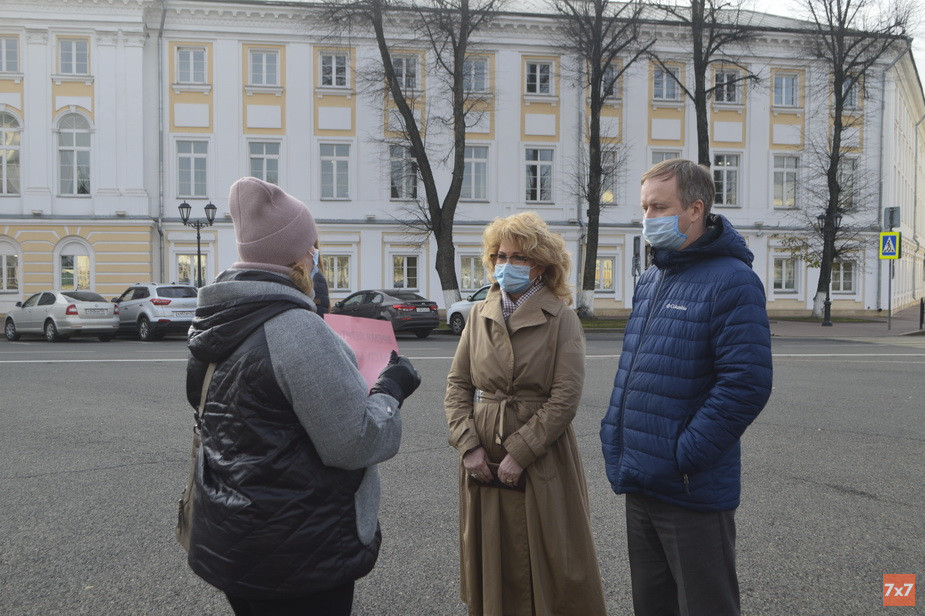 %D0%95%D0%BB%D0%B5%D0%BD%D0%B0%20%D0%9D%D0%BE%D0%B2%D0%B8%D0%BA%20%D0%B8%20%D0%92%D1%8F%D1%87%D0%B5%D1%81%D0%BB%D0%B0%D0%B2%20%D0%93%D0%B0%D0%B2%D1%80%D0%B8%D0%BB%D0%BE%D0%B2%20%D1%80%D0%B0%D0%B7%D0%B3%D0%BE%D0%B2%D0%B0%D1%80%D0%B8%D0%B2%D0%B0%D1%8E%D1%82%20%D1%81%20%D0%BF%D0%B8%D0%BA%D0%B5%D1%82%D1%87%D0%B8%D1%86%D0%B5%D0%B9