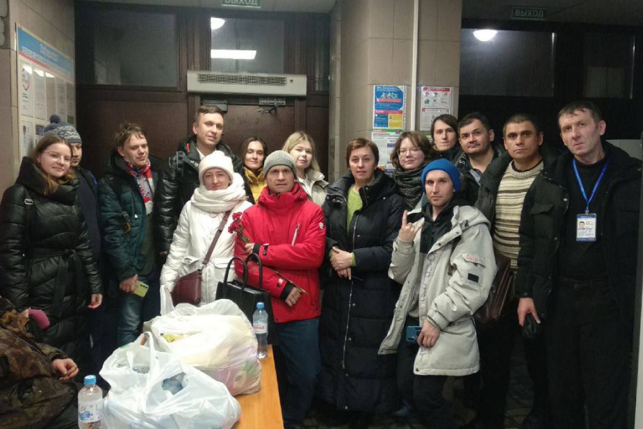 Ирину доставили в отдел полиции за возложение цветов возле памятника жертвам политическим репрессиям 1 марта 2024 года