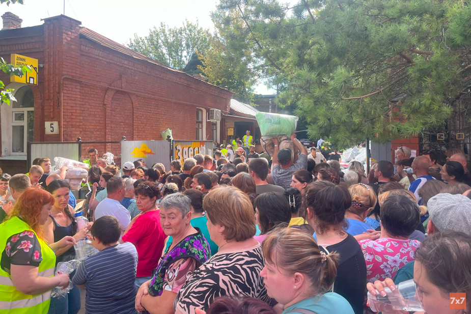 На третий день боев в приграничье беженцы перестали плакать. Курск, «Дом добрых дел». Фото «7х7»