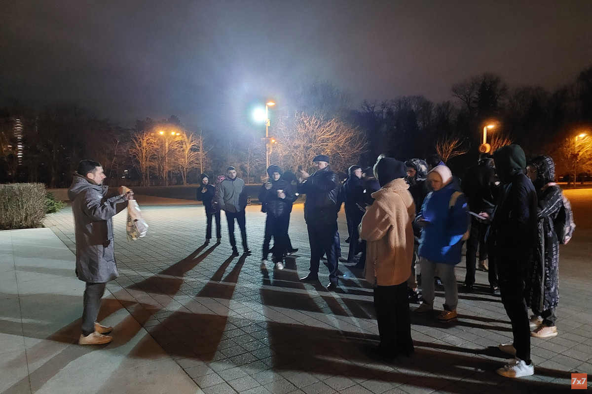 Андрей Вязов и краснодарцы у мемориала памяти Алексея Навального 16 февраля 2024 года