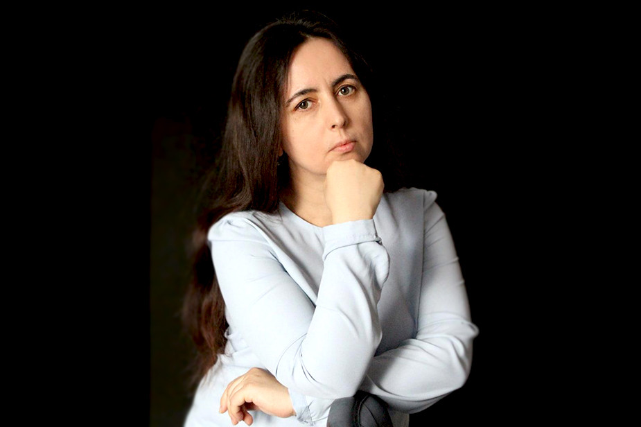 Анна Межова