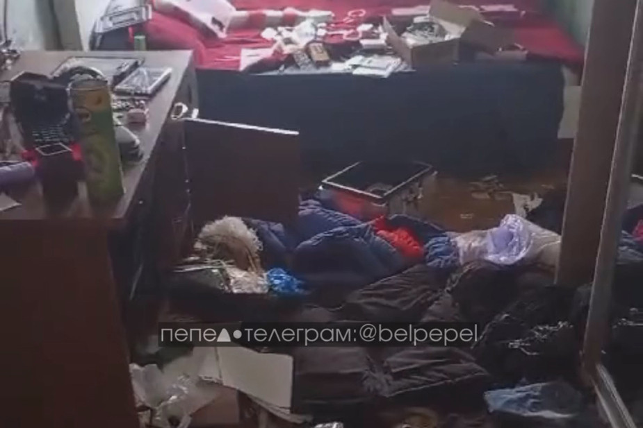 Последствия ограбления российскими военными жилого дома в Репяховке Краснояружского района Белгородской области, март 2025 года. Фото: «Пепел». Источник: https://t.me/belpepel/9999