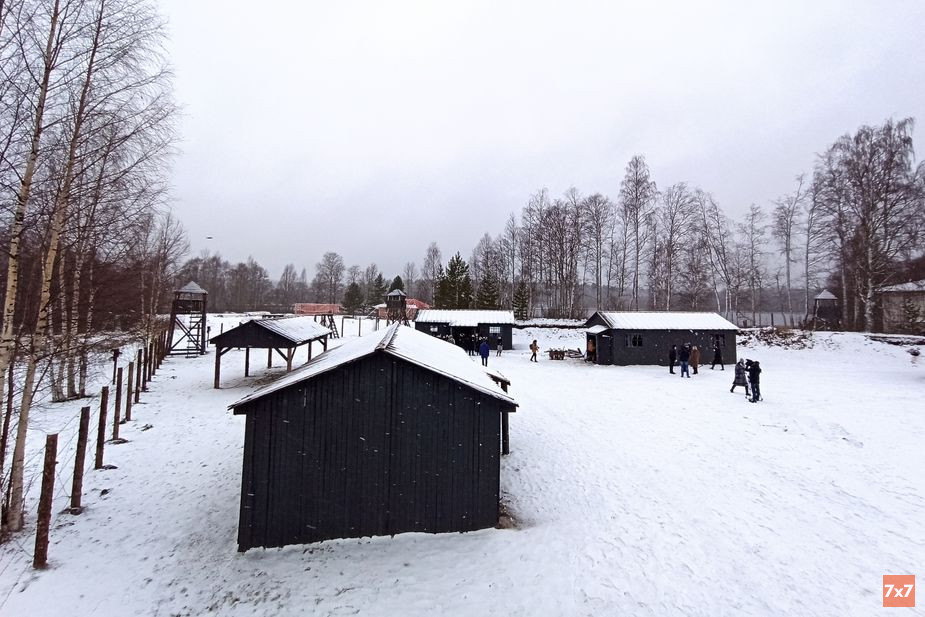 Бутафорский лагерь в Карелии