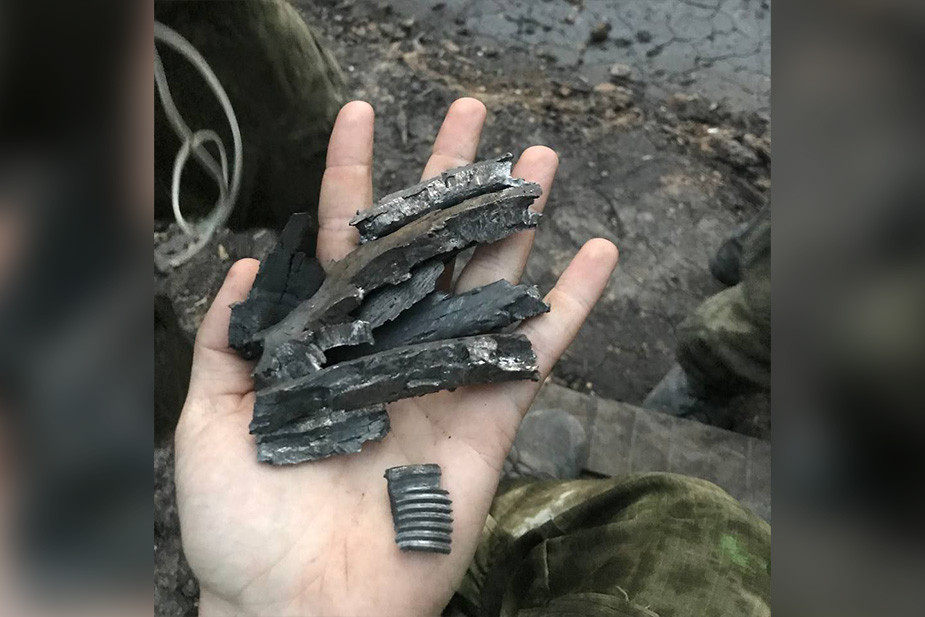 Осколки после обстрелов на границе в Борисовском районе Белгородской области. Фото матери срочника Татьяны