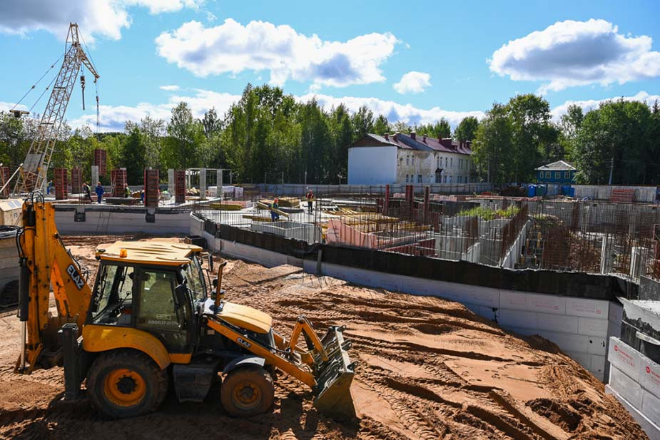 Строительство Республиканской инфекционной больницы на улице Гаражная, сентябрь 2021 года