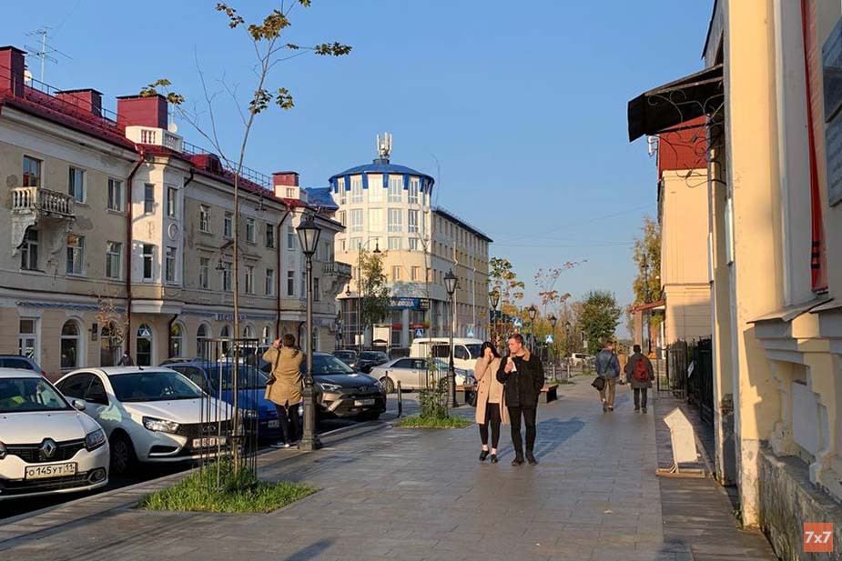 Участок улицы Коммунистической, который сыктывкарские активисты предлагают сделать пешеходным