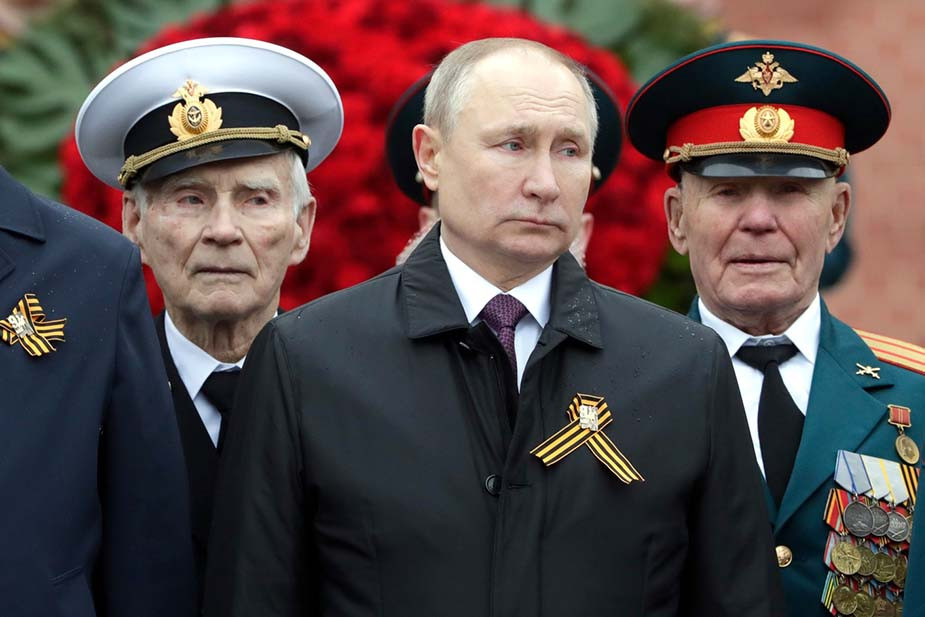 Владимир Путин на параде Победы 9 мая 2021 года