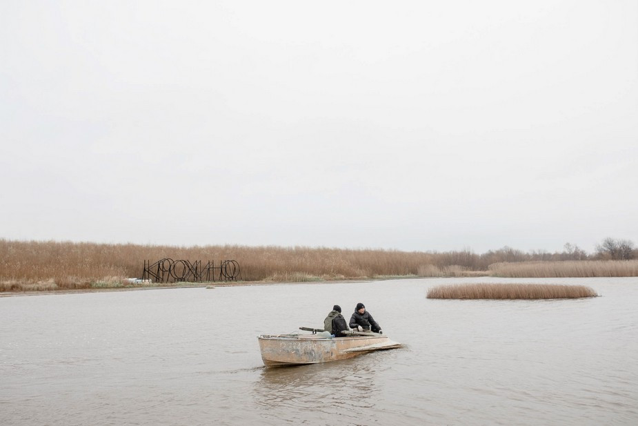 Ребята плывут в Белозерск