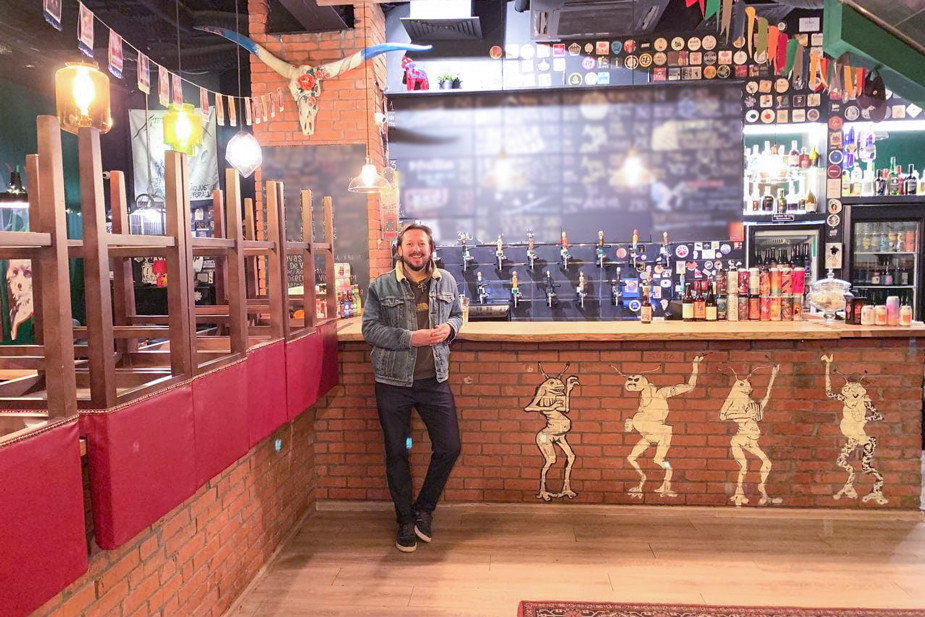 Владелец паба «Декабрист» Алексей Баранов