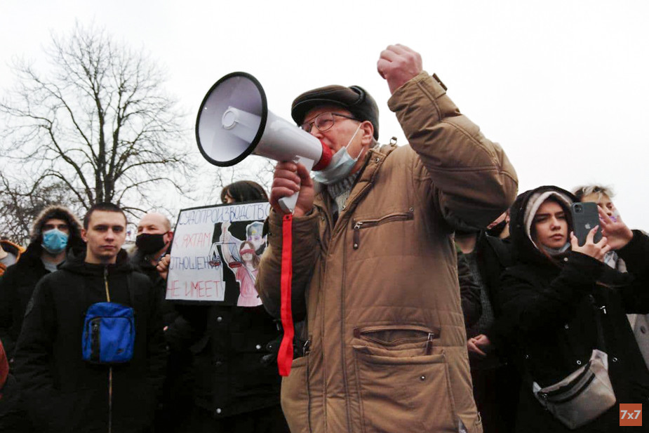 Врач Владимир Чернышов на митинге в Белгороде