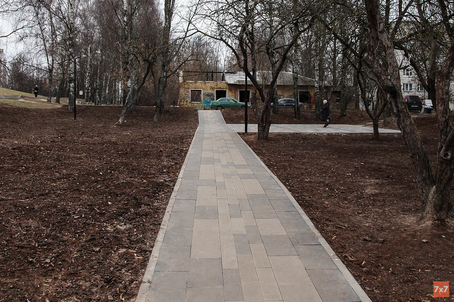 Дорожка к сгоревшей воинской части