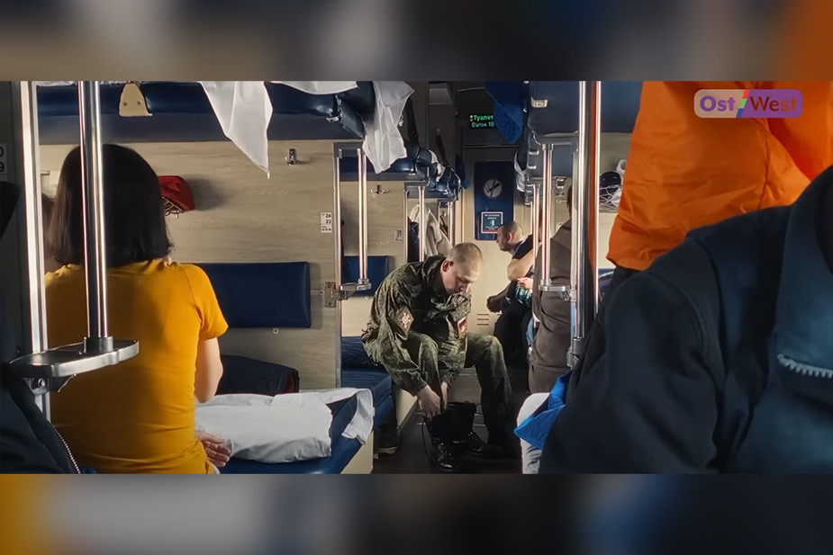 Стоп-кадр из фильма «Спасись и сохранись»