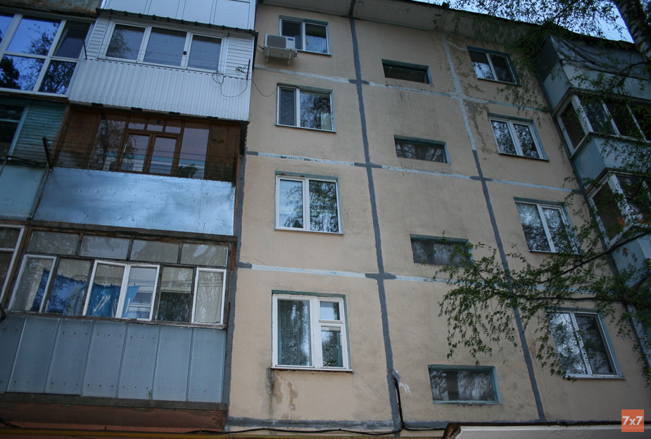 %D0%9C%D0%B5%D0%B6%D0%BF%D0%B0%D0%BD%D0%B5%D0%BB%D1%8C%D0%BD%D1%8B%D0%B5%20%D1%88%D0%B2%D1%8B%20%D0%B2%20%D0%B4%D0%BE%D0%BC%D0%B5%20%E2%84%967%20%D0%B7%D0%B0%D0%BC%D0%B0%D0%B7%D0%B0%D0%BB%D0%B8%2C%20%D0%BD%D0%BE%20%D0%BF%D1%80%D0%BE%D1%82%D0%B5%D1%87%D0%BA%D0%B8%20%D0%B2%20%D0%BA%D0%B2%D0%B0%D1%80%D1%82%D0%B8%D1%80%D0%B0%D1%85%20%D0%BD%D0%B5%20%D0%BF%D1%80%D0%B5%D0%BA%D1%80%D0%B0%D1%82%D0%B8%D0%BB%D0%B8%D1%81%D1%8C