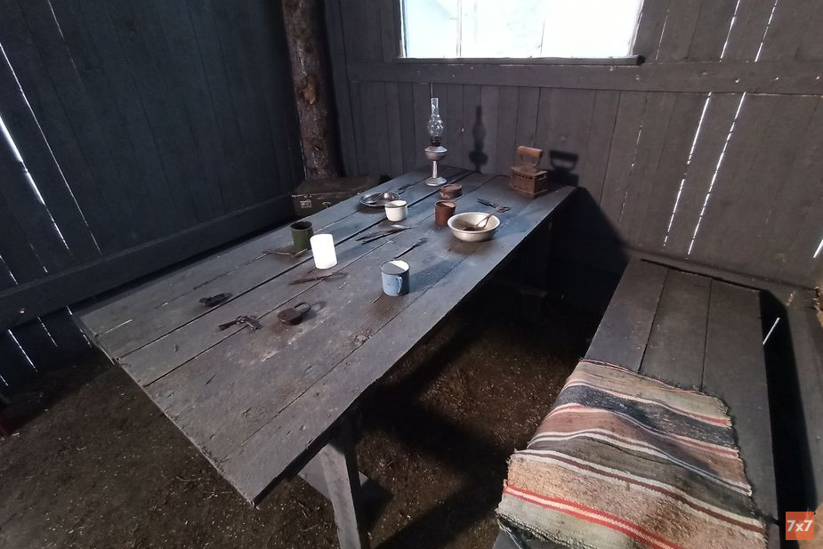 Бутафорский лагерь в Карелии