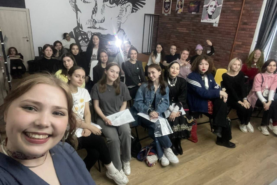 На лекции Анны о чувашских поэтессах, которые родились до революции в Чебоксарах. Фото из личного архива