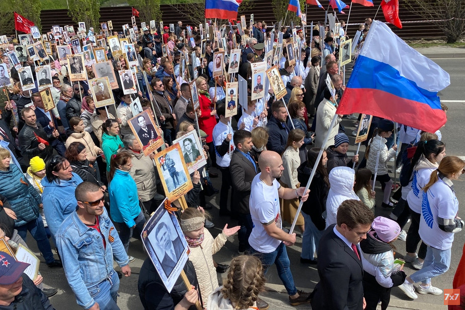 «Бессмертный полк» 9 мая 2022 года в Курске. Фото «7х7»
