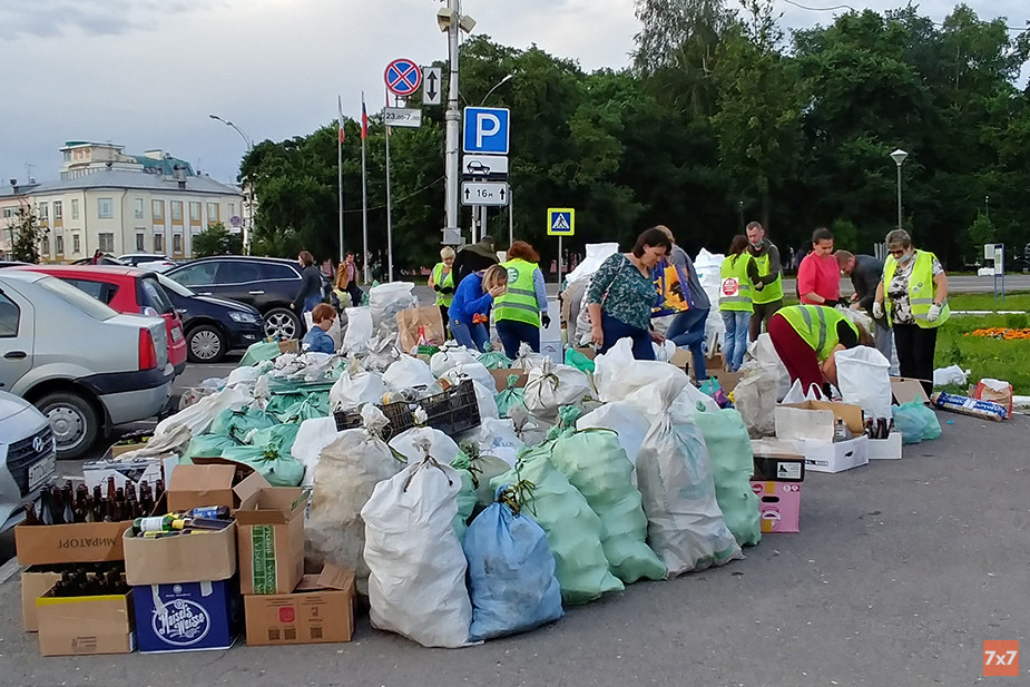 Акция по сбору вторсырья в Вологде. Фото Евгении Сибирцевой
