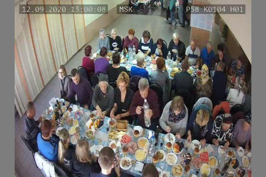 Скриншот видеозаписи с камер наблюдения на УИК № 104 в Пензе 12 сентября 2020