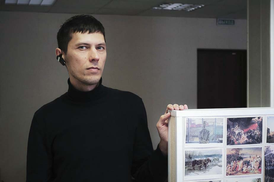 Владислав Постников