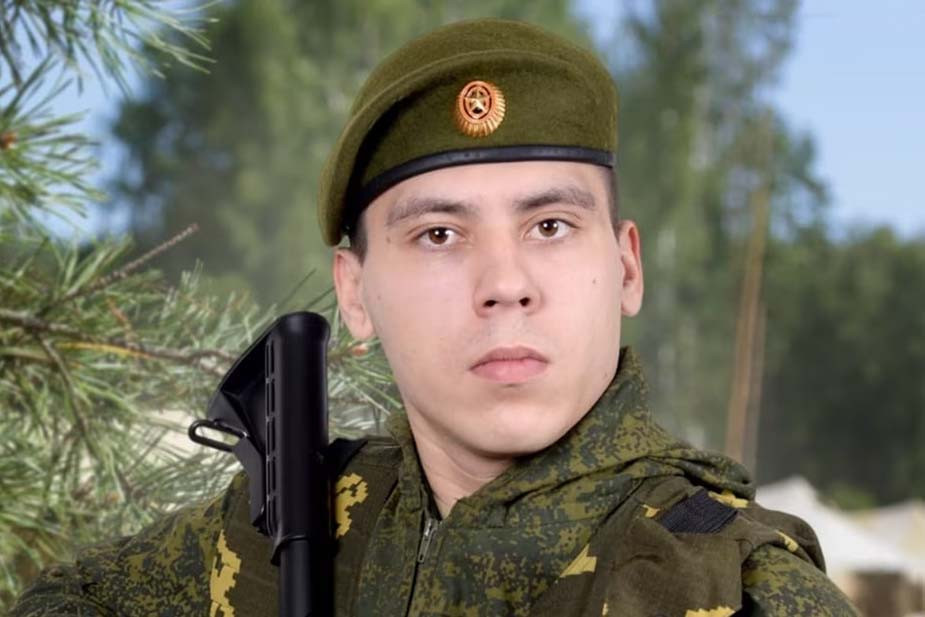 По версии СК, сослуживец ночью принял срочника Дениса Таскаева за диверсанта и застрелил его