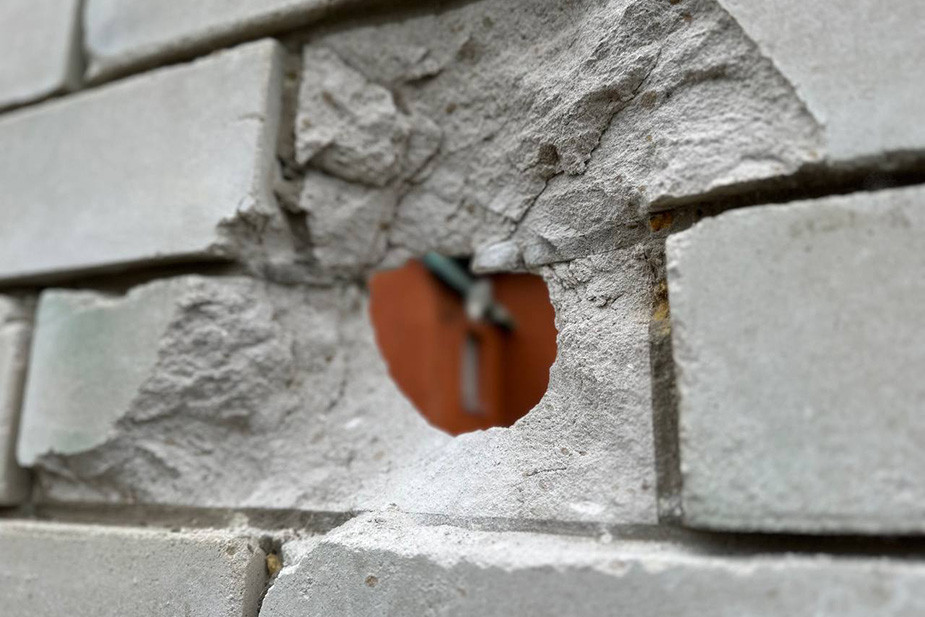 Последствия обстрела Новой Таволжанки 29 апреля 2023 года