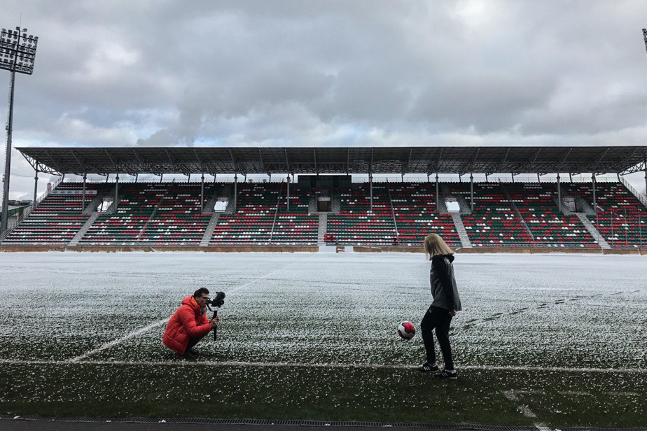 Съемки героини Фоминой, тренера женской футбольной команды