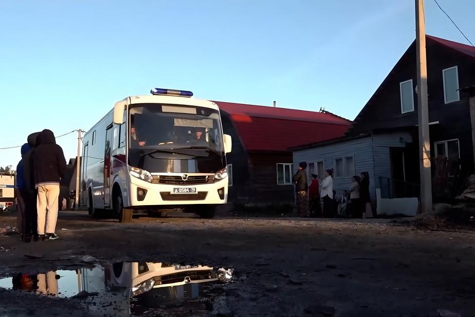 Рейд ОМОНа на общину в Верхних Осельках