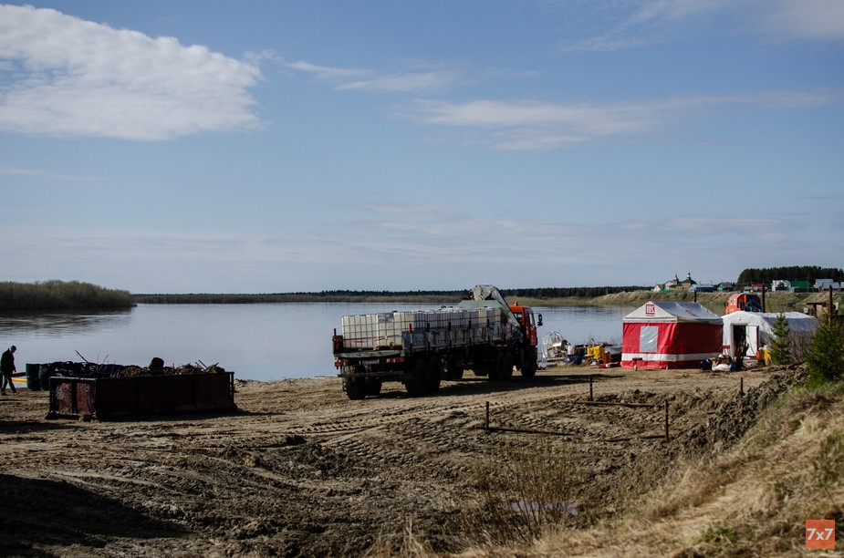 Нефтеразлив на реке Колве