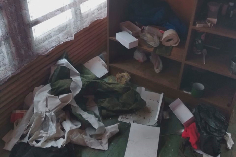 Последствия пребывания российских военных на базе отдыха «Малиновка» в селе Новая Таволжанка, Белгородская область, апрель 2025 года. Фото: «Пепел». Источник: https://t.me/belpepel/10488