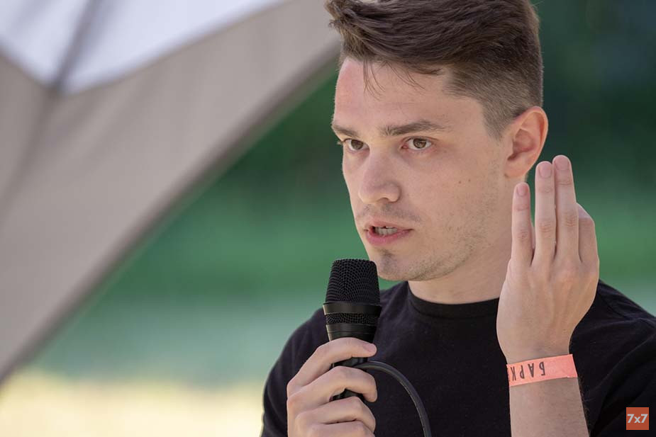 Виктор Лебедев