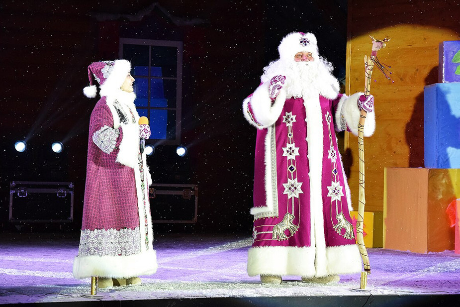 Тол Бабай с внучкой Лымы Ныл