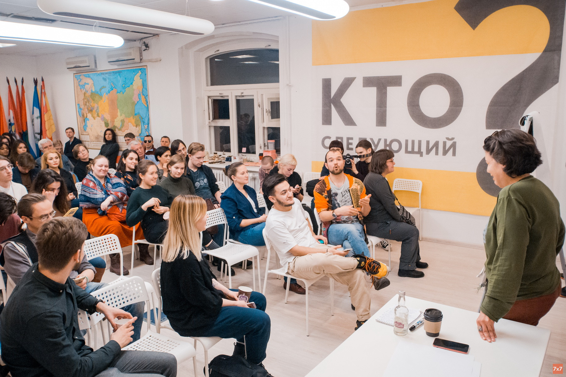 В первом ряду - бывшие фигуранты Московского дела Самариддин Раджабов и Алексей Меняйло