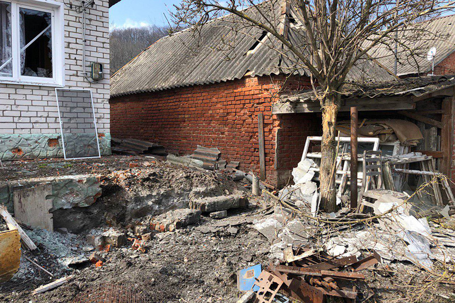 Последствия обстрела Новой Таволжанки 5 апреля 2023 года. Источник: https://t.me/vvgladkov/1913/