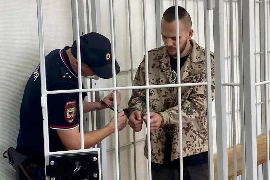 Один из первых арестованных — Дениз Айдын, житель Тюмени