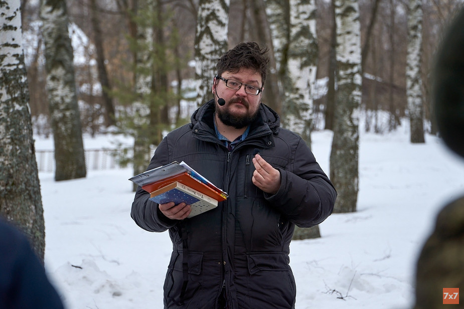 Руководитель объединения «Юный биолог» Борис Воронов