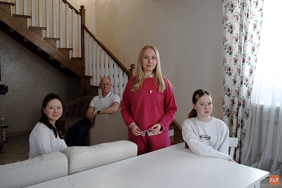 Горбуновы: Арина, Алексей, Марина и Ульяна