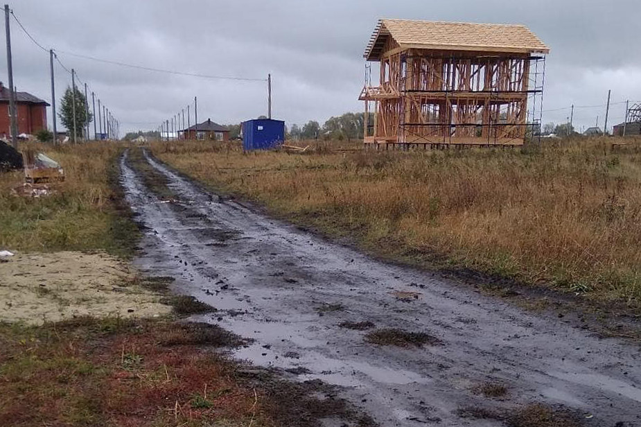 Дорога к участку в микрорайоне «Заря»